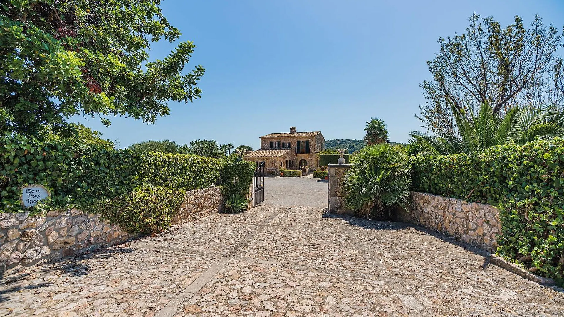 פוינסה Villa Toni Mosca